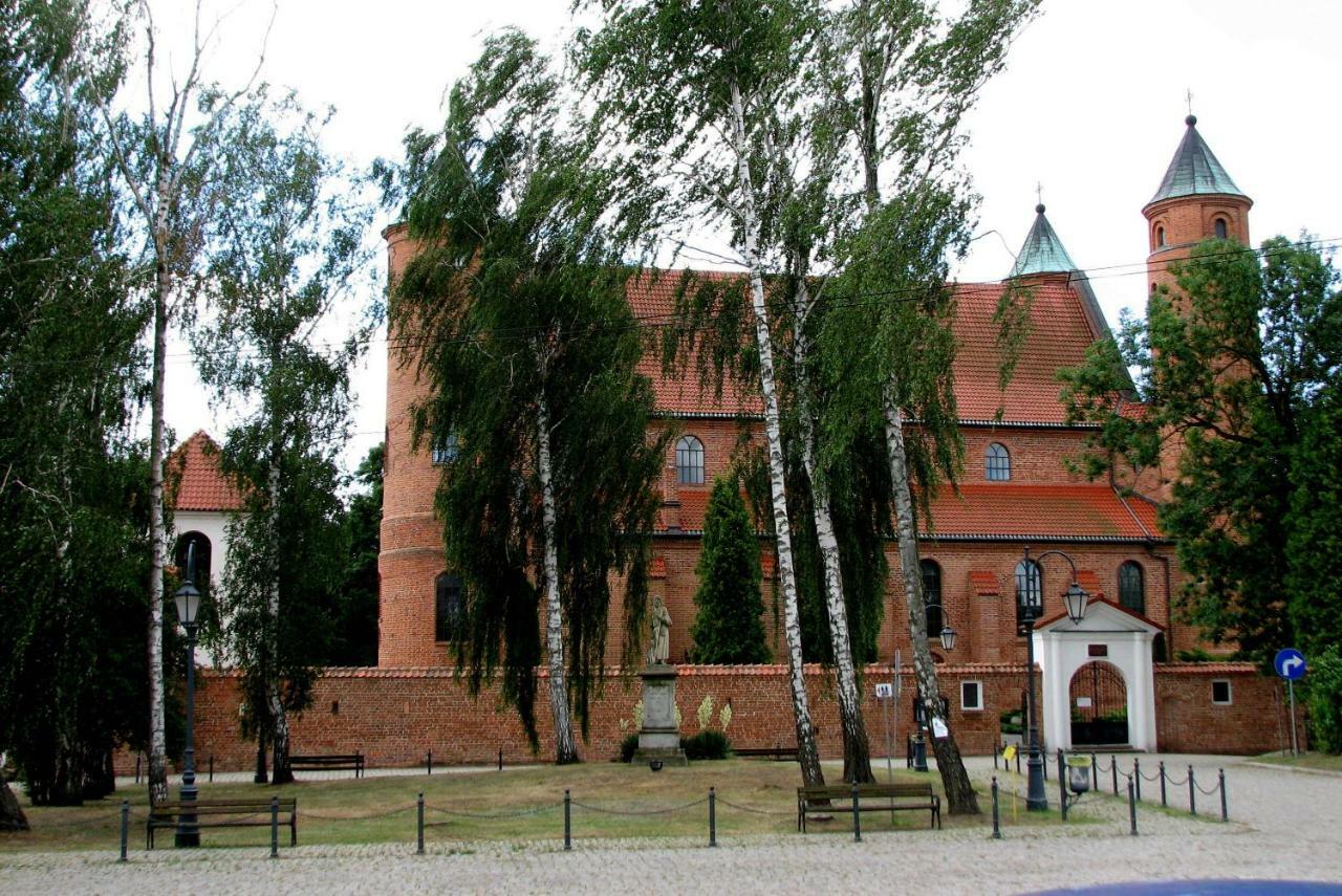 Strefa Kampinos Vila Brochów Exterior foto